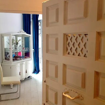120 Négyzetméteres, 4 Hálószobás, 2 Saját Fürdőszobával Rendelkező Városközpont Ter Apartman Toledo