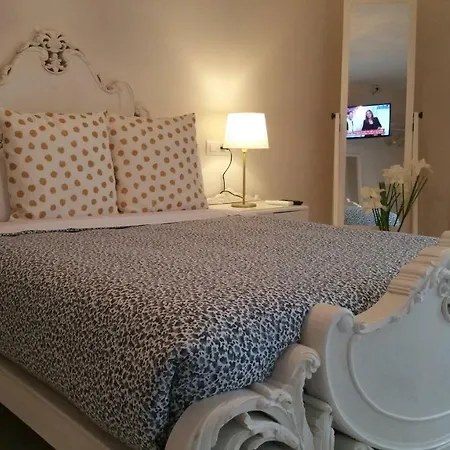 120 Négyzetméteres, 4 Hálószobás, 2 Saját Fürdőszobával Rendelkező Városközpont Ter Apartman *